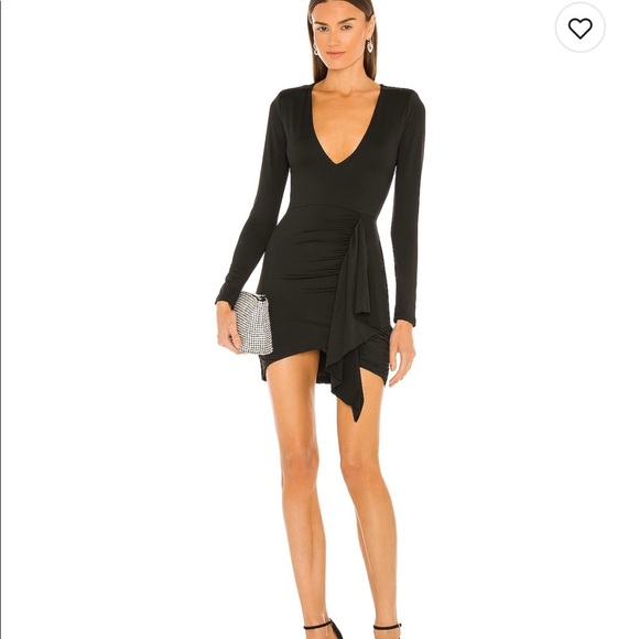 superdown Dresses & Skirts - Beautiful superdown revolve black dress